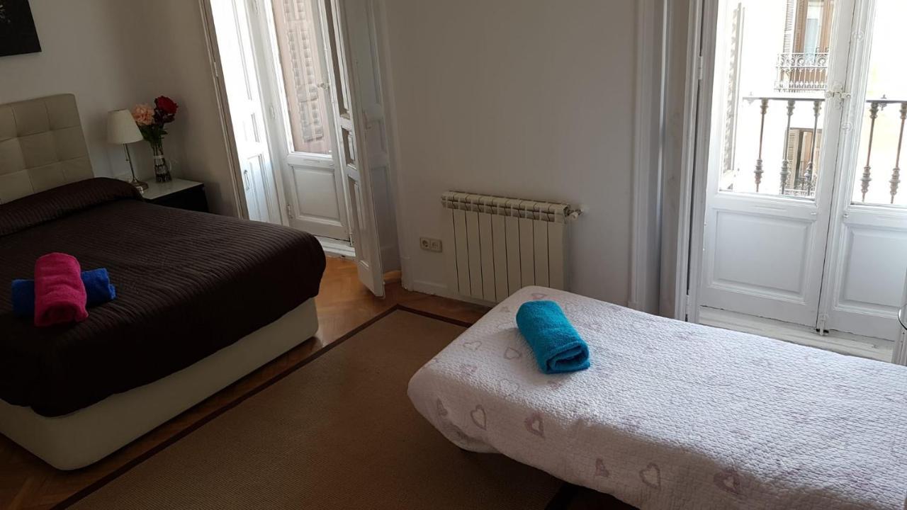 Madrid, C. Mayor Екстериор снимка